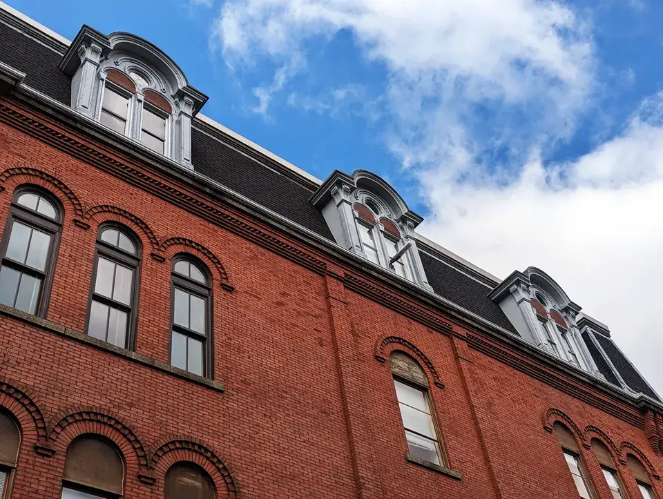 Broadview Park — window installation